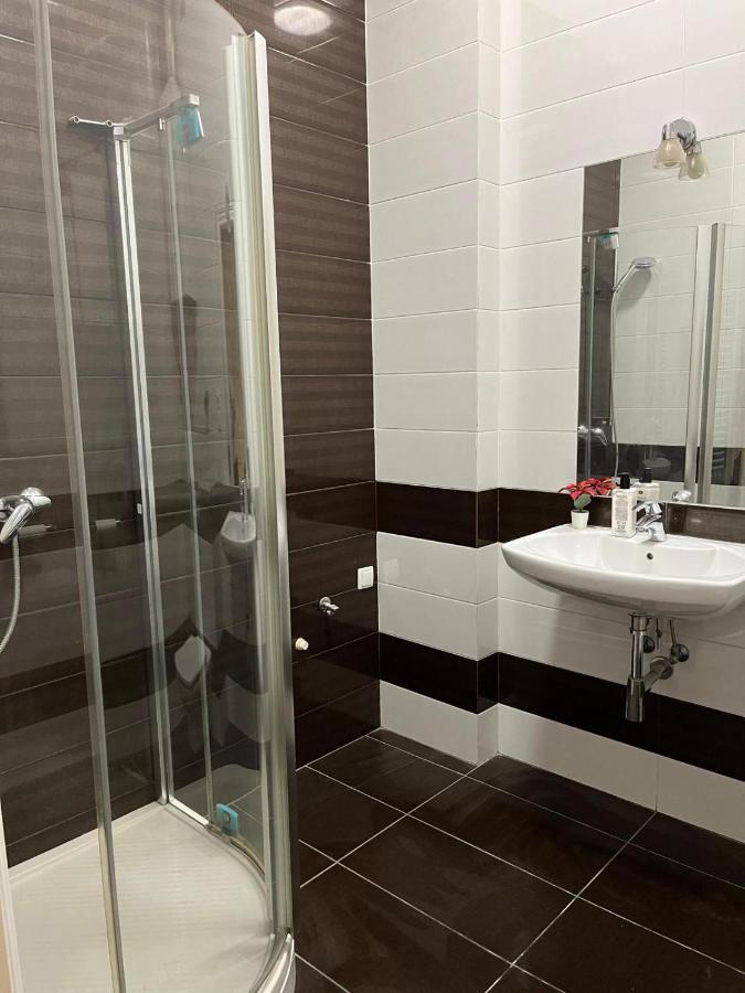 Batorego Lovely Rooms Краків Екстер'єр фото