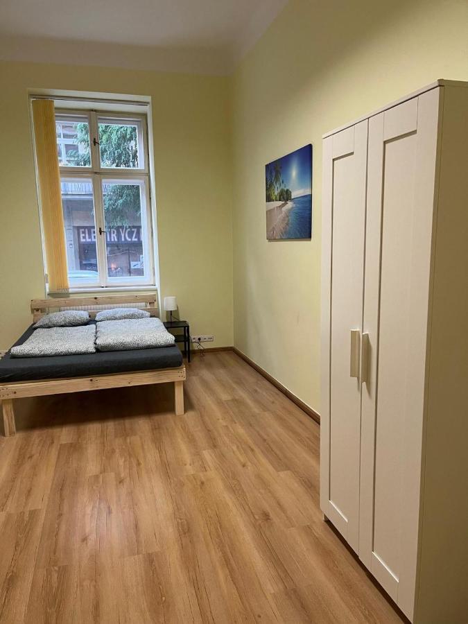 Batorego Lovely Rooms Краків Екстер'єр фото